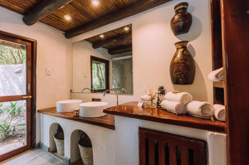 Koupelna v ubytování Karongwe Portfolio - Kuname Lodge