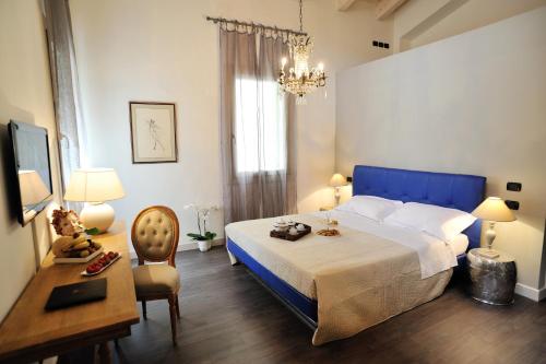Katil atau katil-katil dalam bilik di La Finestra sul Porto