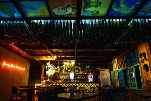 Lounge nebo bar v ubytování Ecocharme Pousada do Marcilio