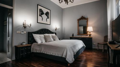 Postel nebo postele na pokoji v ubytování Room42 - Suites & Apartments