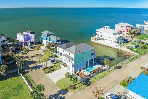 Striking Bayfront Escape with 3 Decks and Views!