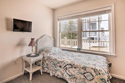 Foto de la galería de Bright and Airy Condo - Walk to Ortley Beach! en Seaside Heights