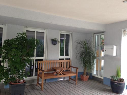 Jardín al aire libre en Hotel Astra Rastatt