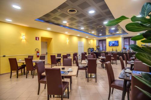 מסעדה או מקום אחר לאכול בו ב-Hotel Ottaviano Augusto