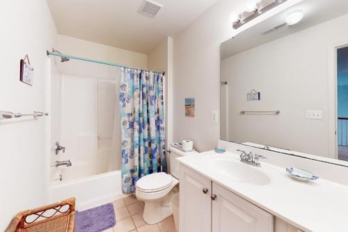 Bilik mandi di Bayview Landing -- 38002 Clubhouse