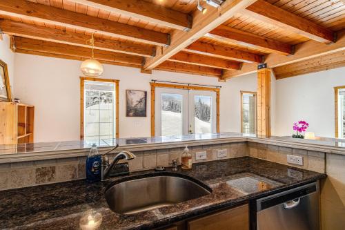 Fotografie z fotogalerie ubytování Summit Chalet v destinaci Snoqualmie Pass