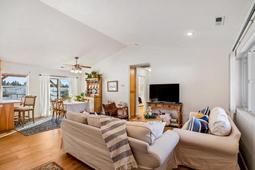 Sunshine Bungalow – Photos 2