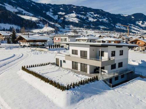 Perfect apartment in Zillertal with terrace