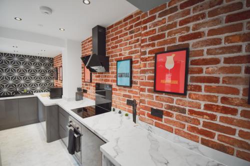 Gallery image of Central Stays - Luxury 3 Bedroom House in Central Chester SLEEPS 6 in Chester