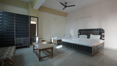 Gallery image of Hotel Mohan by WB INN in Agra