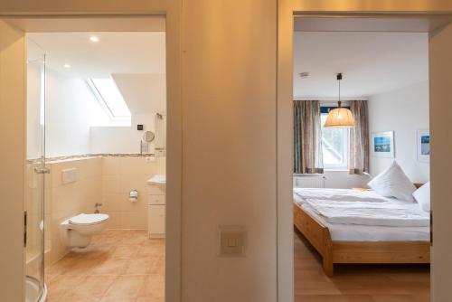 Ένα μπάνιο στο Haus Decker, App 3