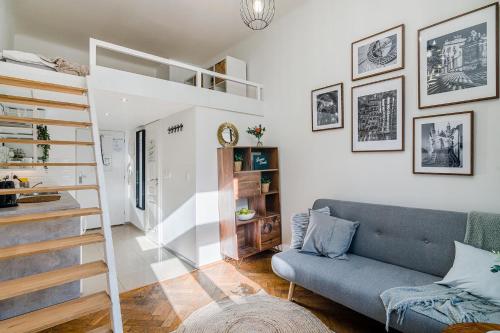 Posezení v ubytování Charming Apartments Prague by Michal&Friends