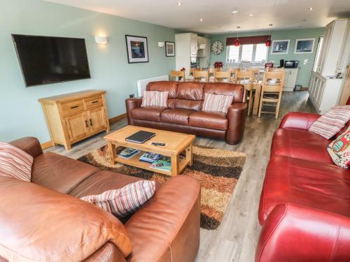 Harmon Vale – Photos 3