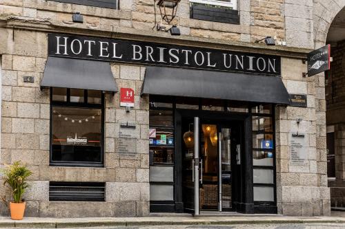 Certifikát, hodnocení, plakát nebo jiný dokument vystavený v ubytování Hôtel Bristol Union Intra Muros