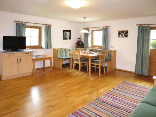Zdjęcie z galerii obiektu Apartment Stöcklgut - NIL131 w mieście Niedernsill