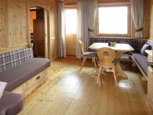 Posezení v ubytování Apartment Häuser-1 by Interhome