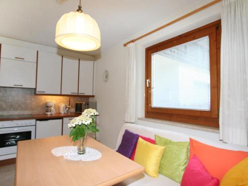Kuchyň nebo kuchyňský kout v ubytování Apartment Pesjak by Interhome