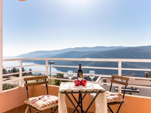 Apartment Stefano by Interhome