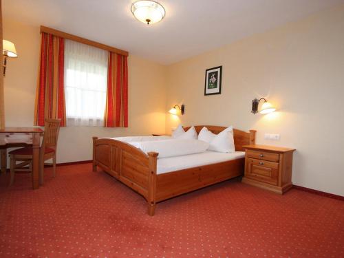 Posteľ alebo postele v izbe v ubytovaní Apartment Hofresidenz-2 by Interhome
