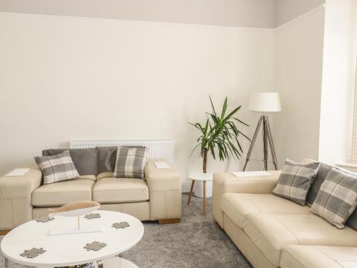 Charnwood Villa – Photos 3