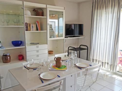 Apartment Artimon by Interhome