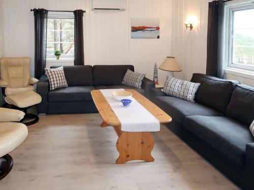 Gallery image of Holiday Home Blåsenberg - FJS126 by Interhome in Leirvik