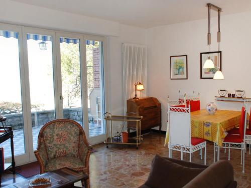 Foto dalla galleria di Holiday Home Casa Ursula by Interhome a Pugerna