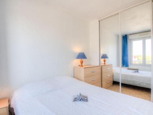 Apartment Le Vieux Port-1 by Interhome