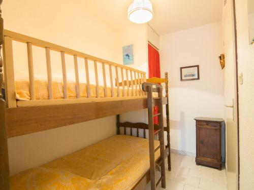 Studio Les Cyprianes-6 by Interhome