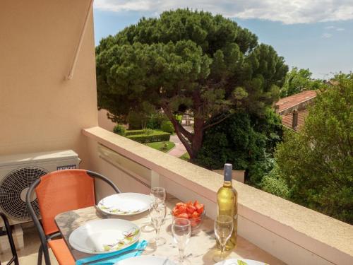 Minuman di Apartment Les Vignes by Interhome