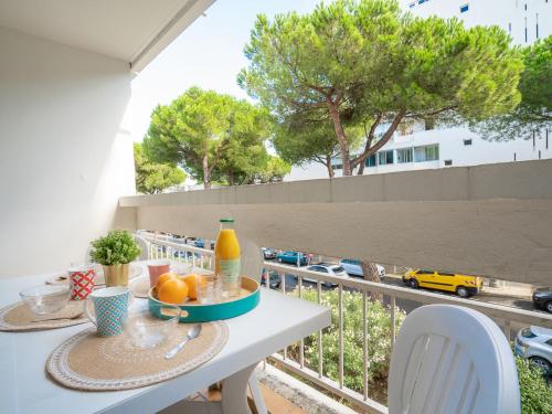 Apartment Antinéa-2 by Interhome