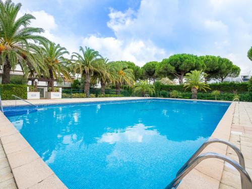 Apartment Les Cyprianes-7 by Interhome