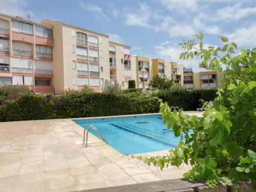 Apartment Terrasses de la Baronnie-4 by Interhome