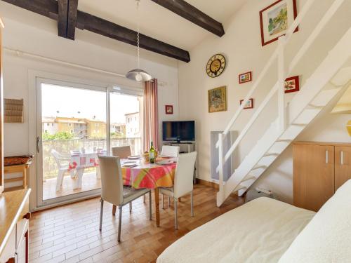 Apartment Les Maldives-3 by Interhome