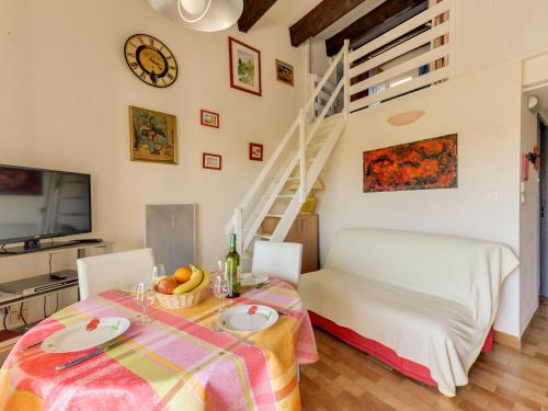 Apartment Les Maldives-3 by Interhome