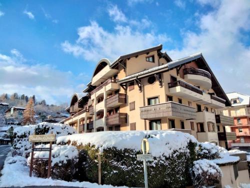 Apartment Jardins Alpins 8 by Interhome