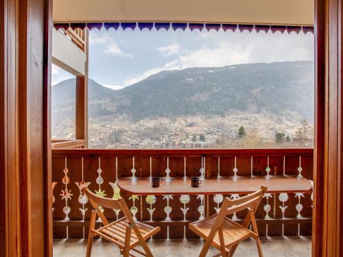 Apartment Aiguille du midi by Interhome