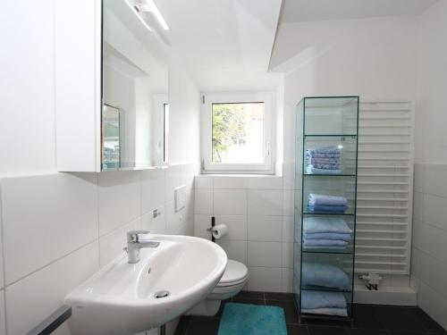 Koupelna v ubytování Apartment Isolde by Interhome