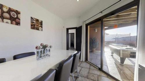 Fotografia z galérie ubytovania Anju Villas Villas Vistas del Mar v destinácii Corralejo