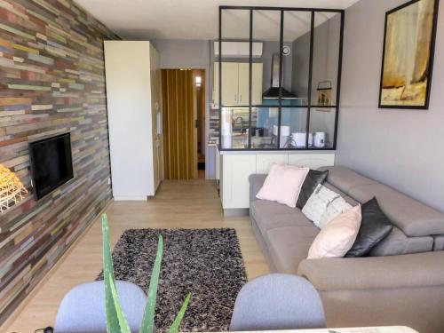Apartment Les Jardins du Vidourle-3 by Interhome