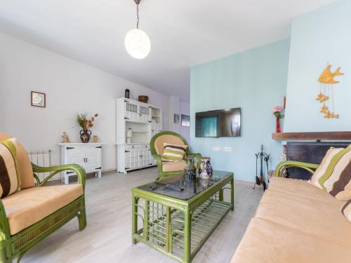 Køkken eller tekøkken på Holiday Home Desiree by Interhome