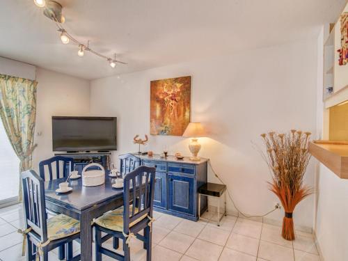 Apartment Grand Sud-16 by Interhome