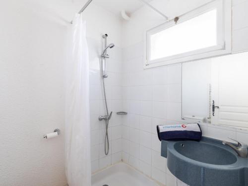 Apartment Résidence Les Jardins d'Azur-5 by Interhome
