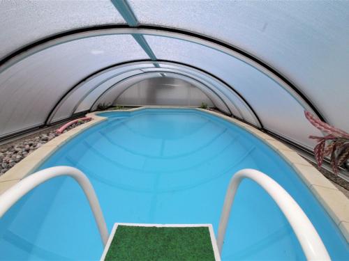 Swimmingpoolen hos eller tæt på Holiday Home Polžov by Interhome