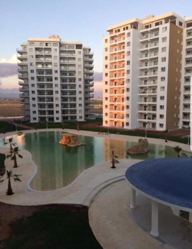 Northern Cyprus, Trikomo, Iskele, Long Beach, Caesar Resort 5の敷地内または近くにあるプール