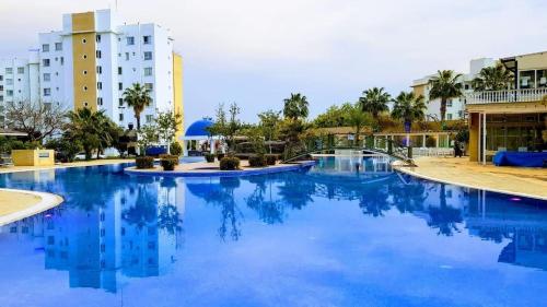 Northern Cyprus, Trikomo, Iskele, Long Beach, Caesar Resort 5の敷地内または近くにあるプール
