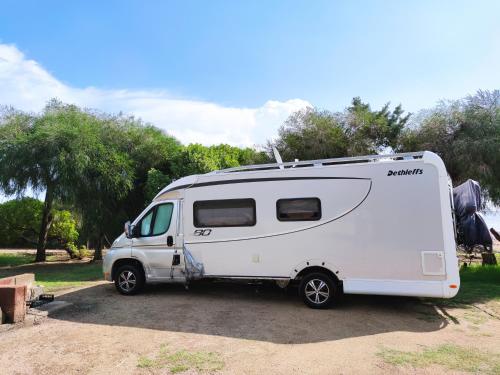 Fotografie z fotogalerie ubytování New Camping Coccorrocci v destinaci Marina di Gairo