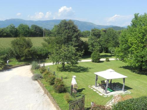 an aerial view of a garden with a gazebo at Albergo Julienne in Arba