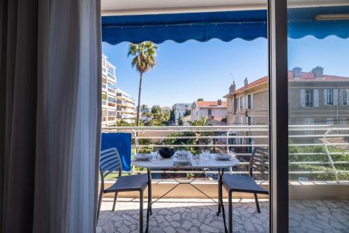 2Br Apartment 100m from Beaches Terrace & Parking