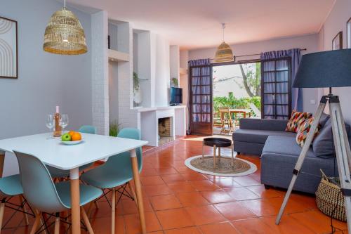 Gorgeous 2BDR W Patio & Pool by LovelyStay